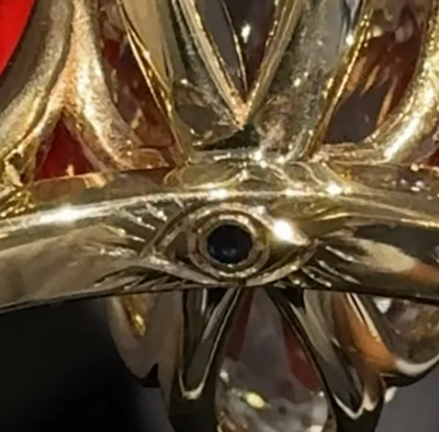 Inside the band detail