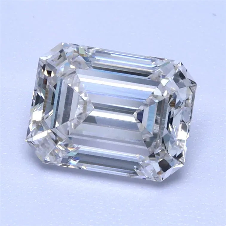 2.04ct Emerald Lab Grown Diamond (Colour I, Clarity VS2, GIA Certified)