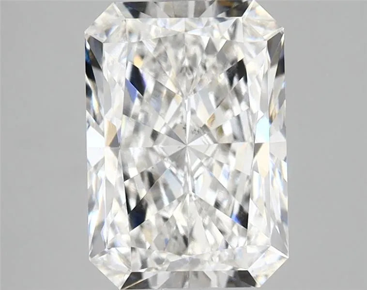 2.35ct Radiant Lab Grown Diamond (Colour E, Clarity VS2, IGI Certified)