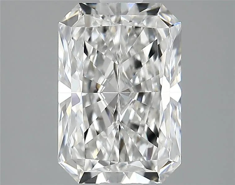 2.42ct Radiant Lab Grown Diamond (Colour F, Clarity VVS2, IGI Certified)