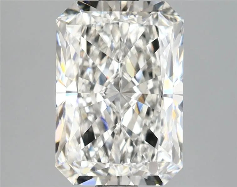 2.45ct Radiant Lab Grown Diamond (Colour F, Clarity VVS1, IGI Certified)