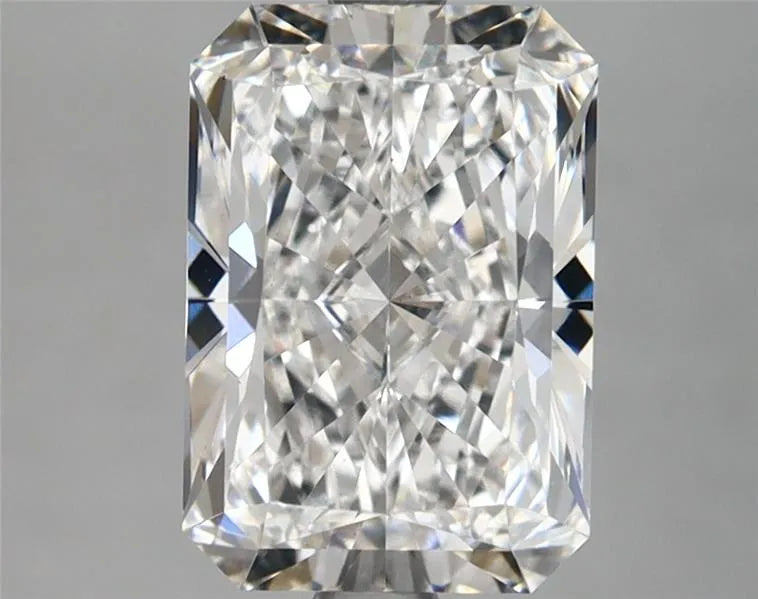 2.82ct Radiant Lab Grown Diamond (Colour E, Clarity VS1, IGI Certified)