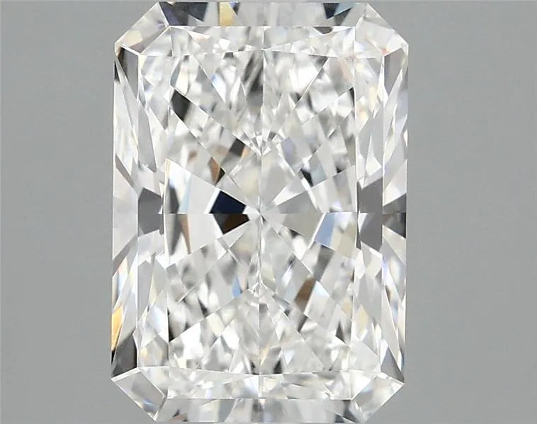 2.97ct Radiant Lab Grown Diamond (Colour E, Clarity VVS2, IGI Certified)