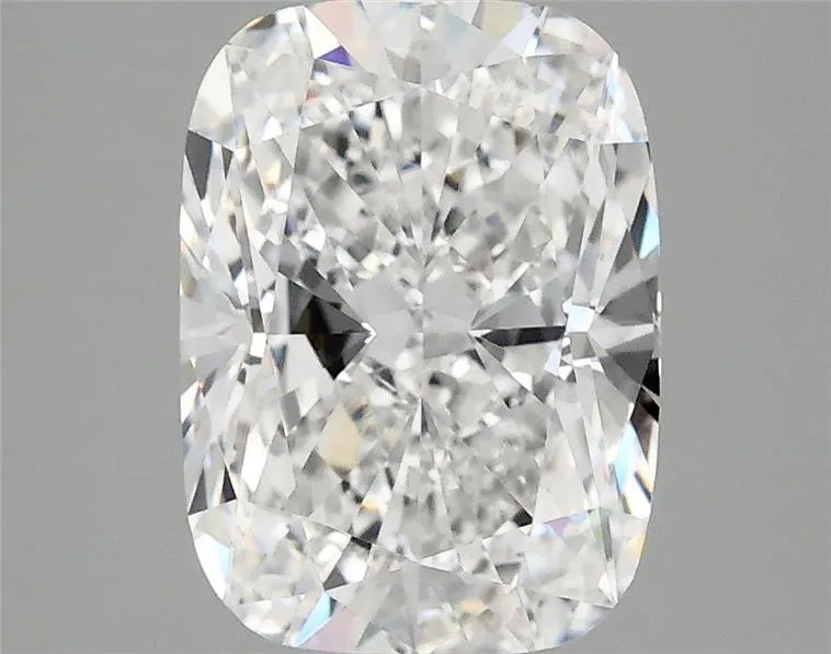 3.00ct Cushion modified Lab Grown Diamond (Colour E, Clarity VVS2, IGI Certified)