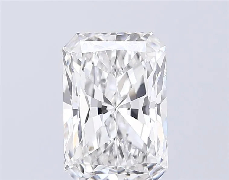 3.03ct Radiant Lab Grown Diamond (Colour D, Clarity VVS2, IGI Certified)