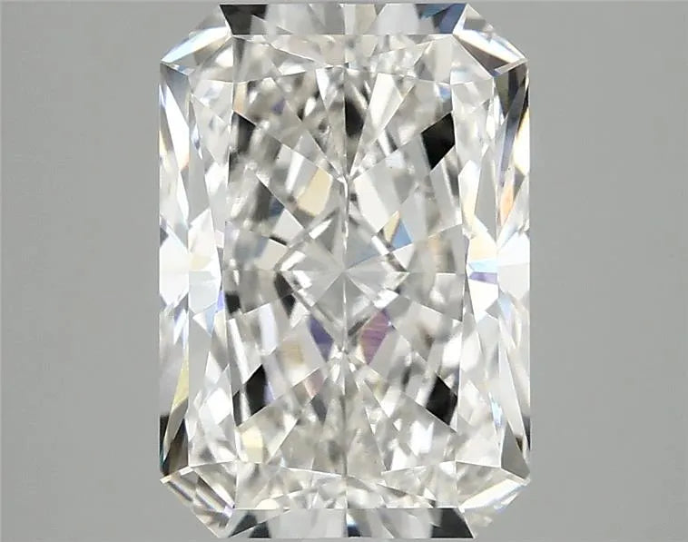 3.03ct Radiant Lab Grown Diamond (Colour G, Clarity VVS2, IGI Certified)