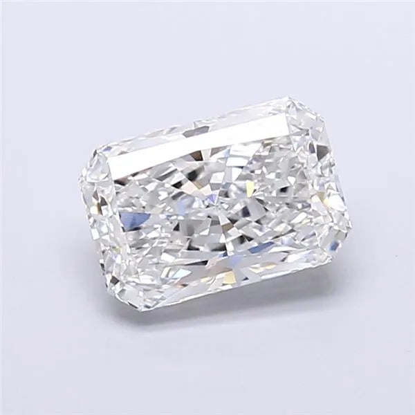 3.04ct Radiant Lab Grown Diamond (Colour E, Clarity VVS2, IGI Certified)