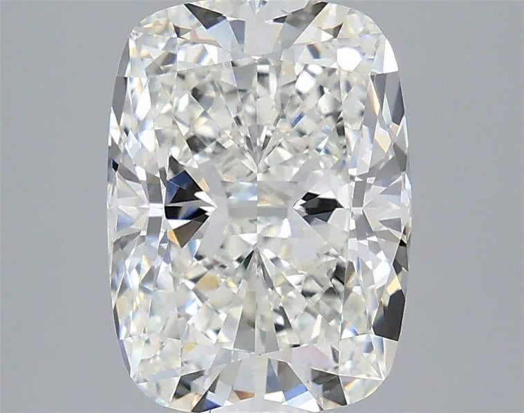 3.05ct Cushion modified Lab Grown Diamond (Colour G, Clarity VVS2, IGI Certified)