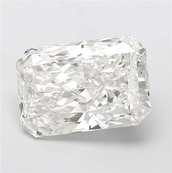 3.08ct Radiant Lab Grown Diamond (Colour E, Clarity VVS2, IGI Certified)