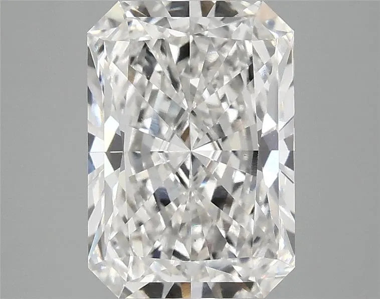3.08ct Radiant Lab Grown Diamond (Colour F, Clarity VS1, IGI Certified)