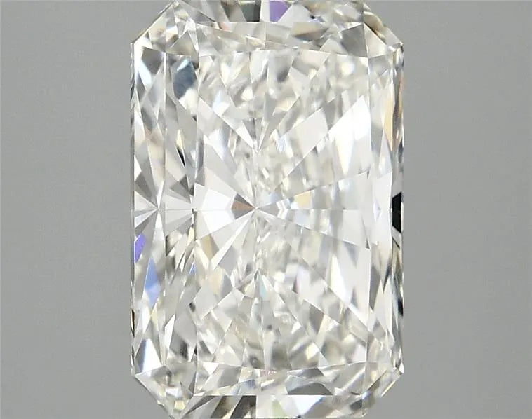3.08ct Radiant Lab Grown Diamond (Colour G, Clarity VVS2, IGI Certified)