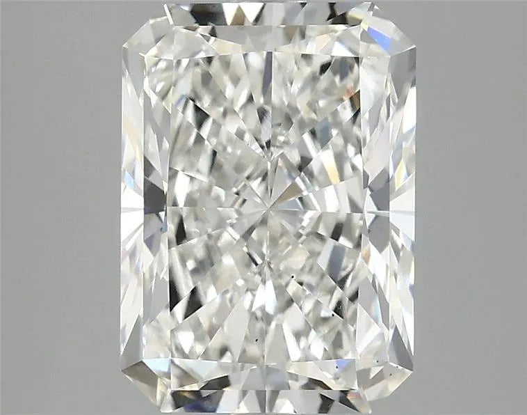 3.43ct Radiant Lab Grown Diamond (Colour G, Clarity VS2, IGI Certified)