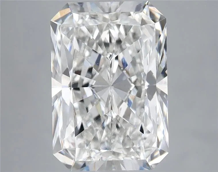 3.96ct Radiant Lab Grown Diamond (Colour G, Clarity VS1, IGI Certified)