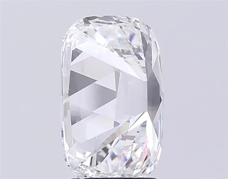 4.00ct Cushion brilliant Lab Grown Diamond (Colour E, Clarity VVS2, IGI Certified)