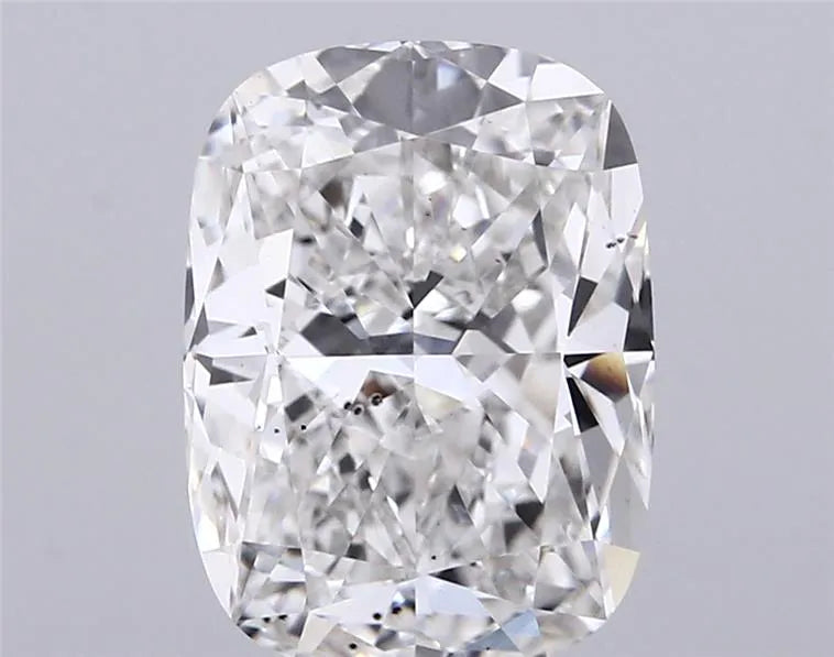 4.00ct Cushion modified Lab Grown Diamond (Colour F, Clarity VS2, IGI Certified)