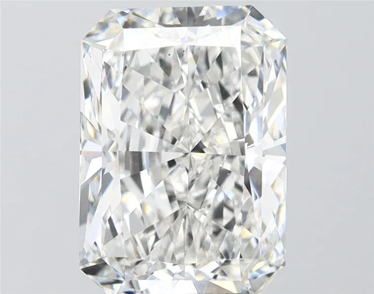 4.01ct Radiant Lab Grown Diamond (Colour E, Clarity VS2, IGI Certified)