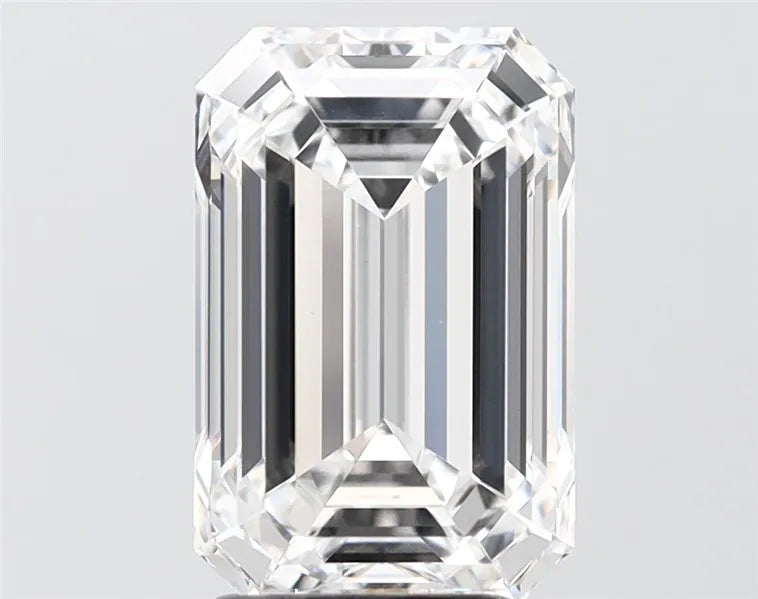 4.07ct Emerald Lab Grown Diamond (Colour E, Clarity VVS2, IGI Certified)