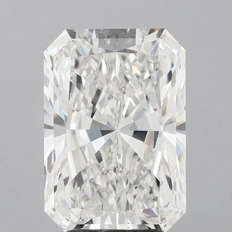 4.07ct Radiant Lab Grown Diamond (Colour F, Clarity VS1, IGI Certified)