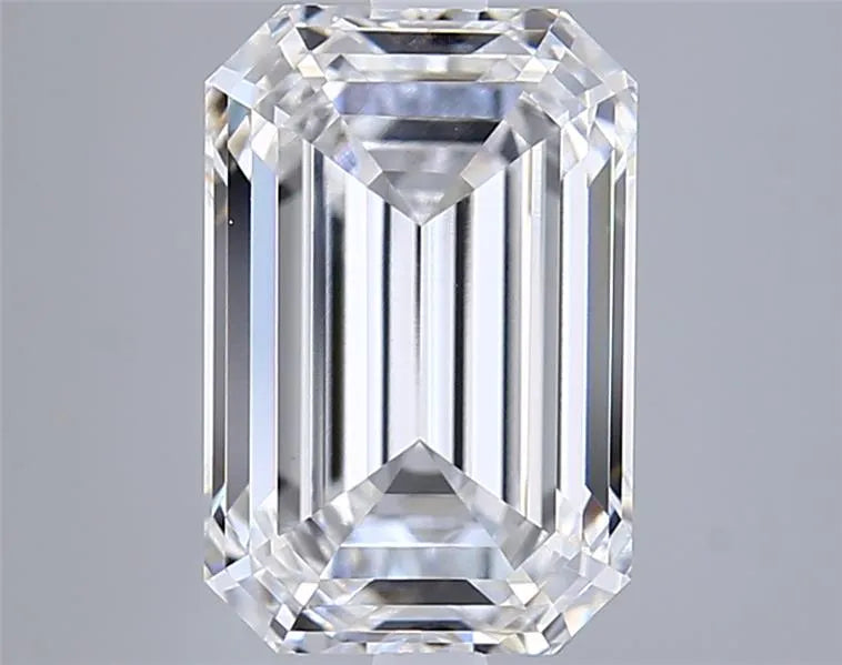4.08ct Emerald Lab Grown Diamond (Colour D, Clarity VVS2, IGI Certified)
