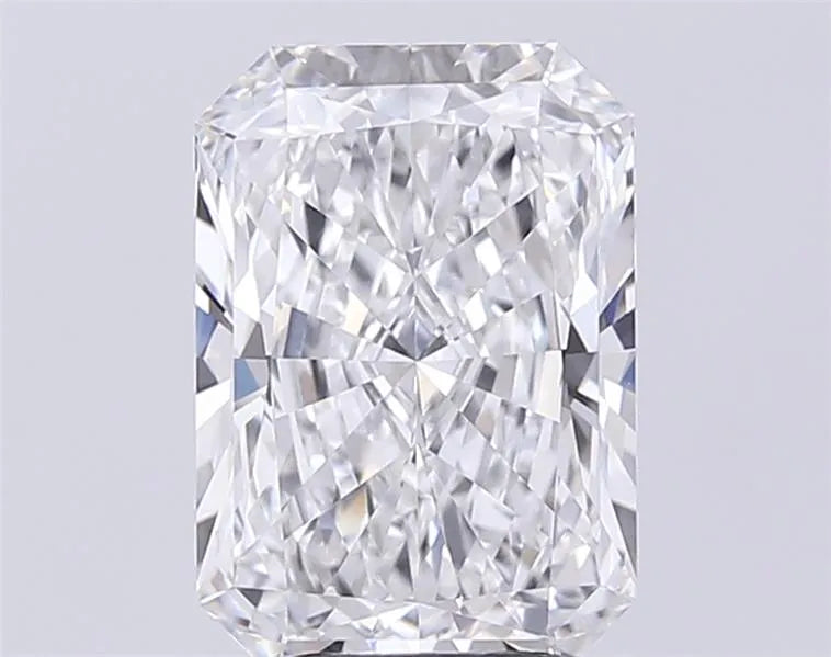 4.08ct Radiant Lab Grown Diamond (Colour E, Clarity IF, IGI Certified)