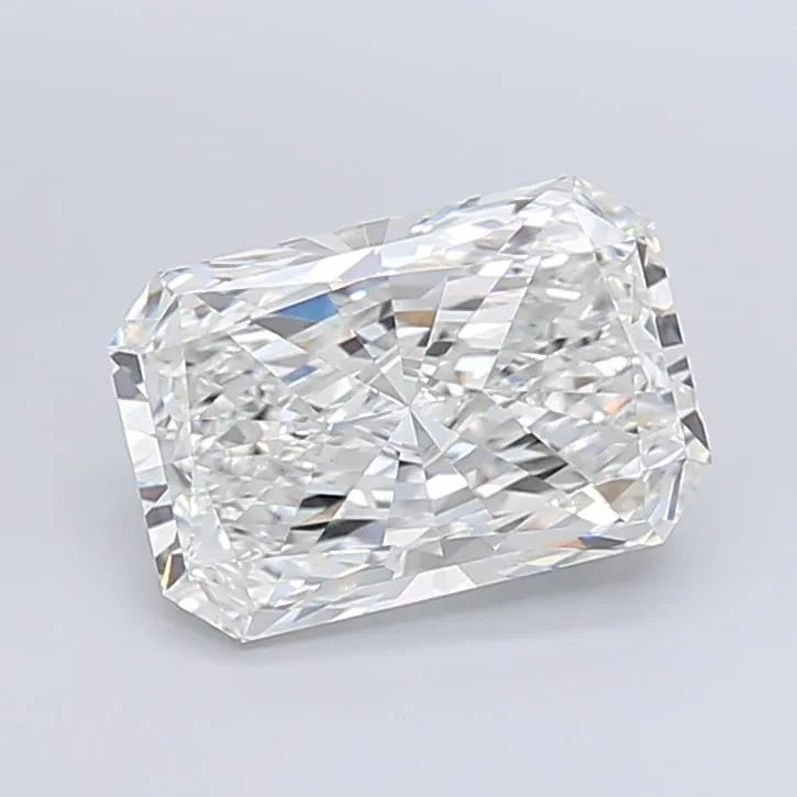 4.28ct Radiant Lab Grown Diamond (Colour E, Clarity VVS2, IGI Certified)