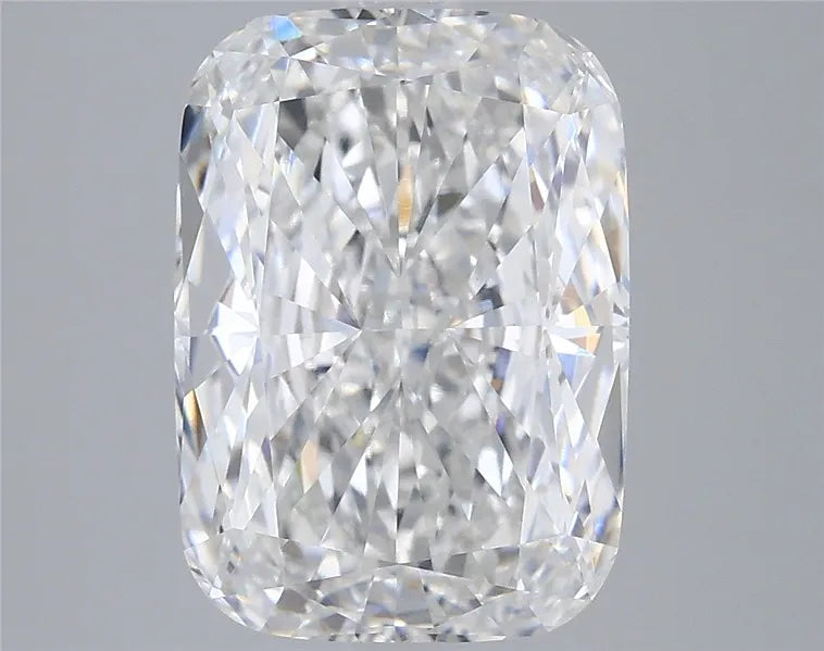 4.57ct Cushion modified Lab Grown Diamond (Colour E, Clarity VVS2, IGI Certified)