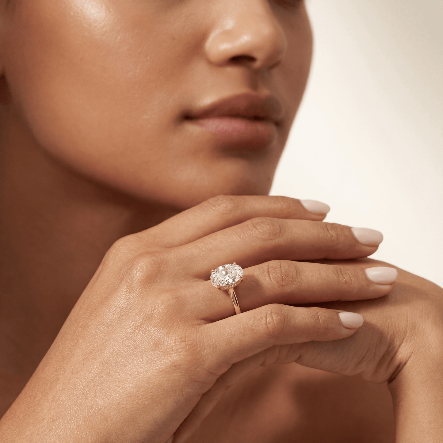 Cushion Tulip Curved Hidden Halo