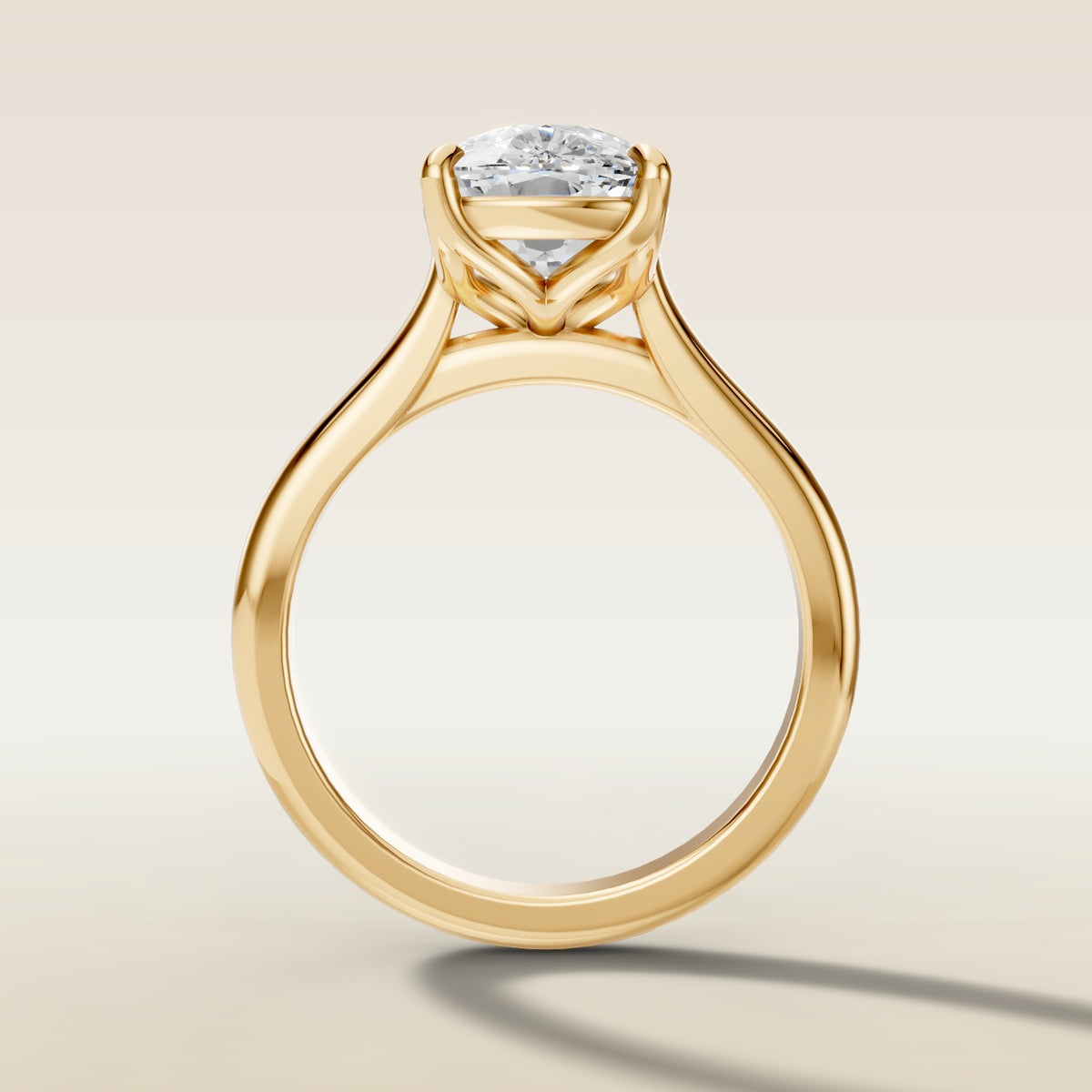 Cushion Tulip Classic engagement ring in yellow gold, front view