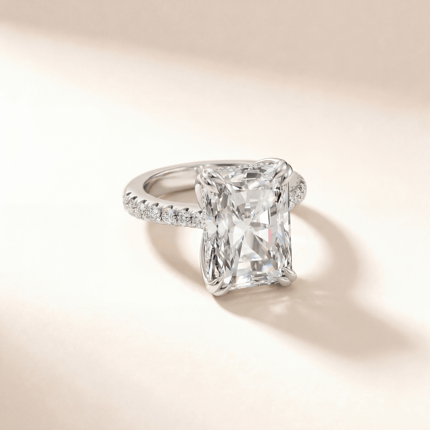 Radiant Tulip Double Claw Hidden Halo