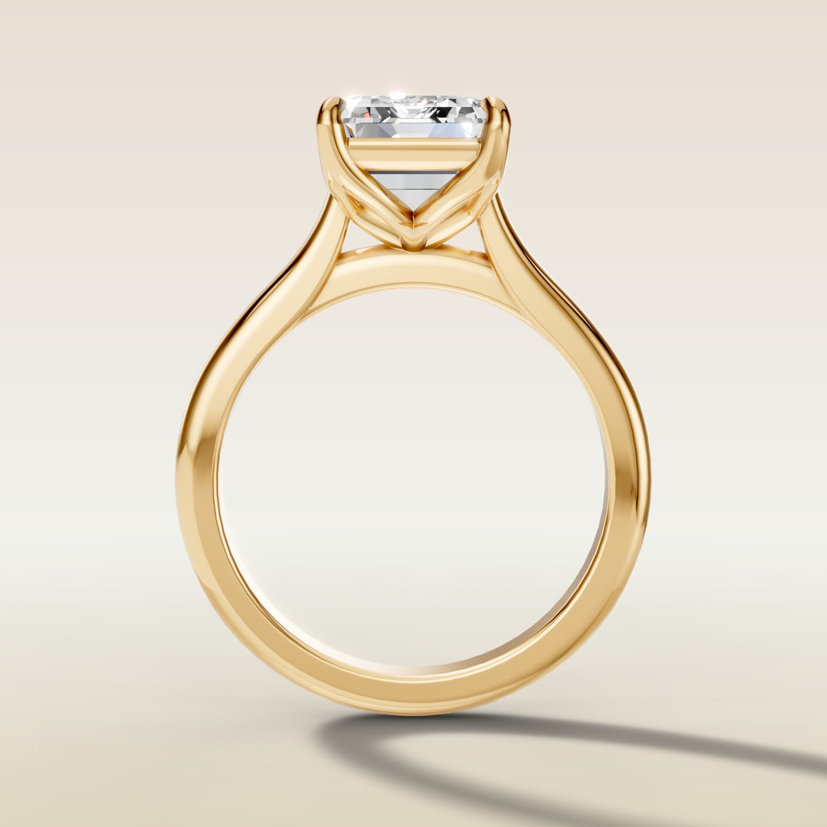 Emerald Tulip Classic engagement ring in yellow gold, front view