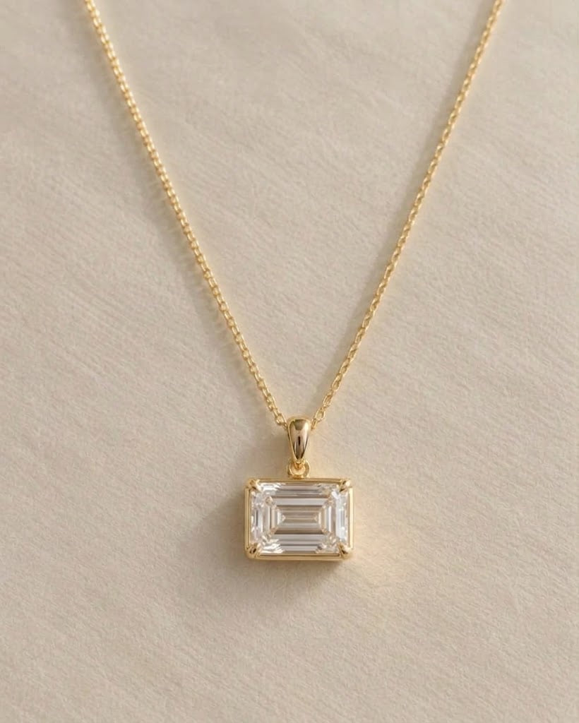 Coast to Coast Pendant, emerald diamond in 14K yellow gold