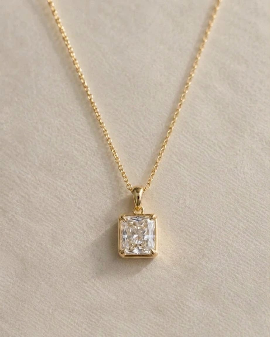 Coast to Coast Pendant, radiant diamond in 14K yellow gold