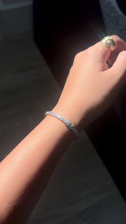 Flower Clasp Round Tennis Bracelet