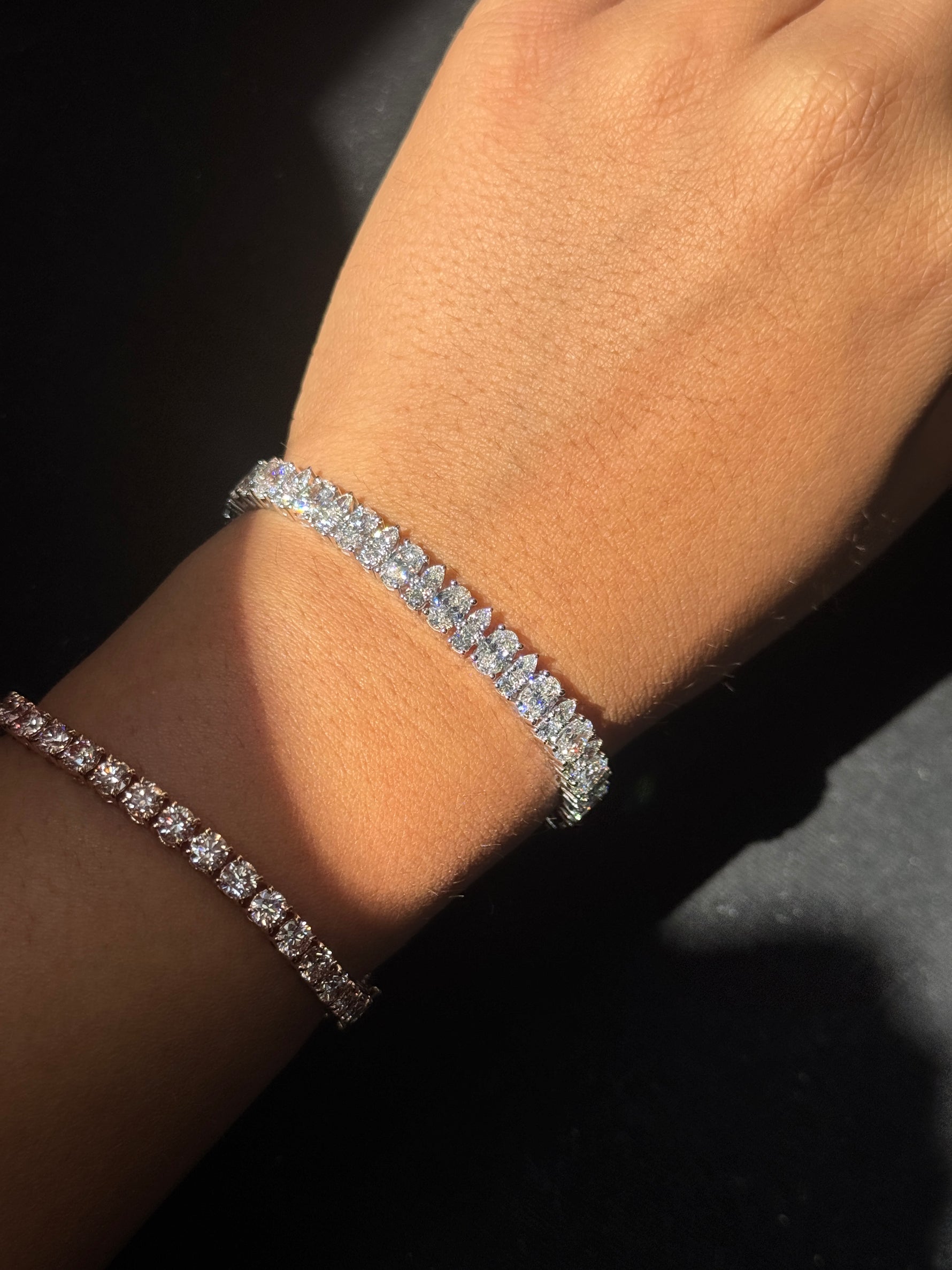 Tennis bracelet with lab grown diamonds close up detail